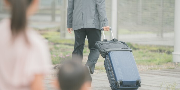 単身赴任を理由に離婚はできる？認められるケースや後悔しないポイントを解説