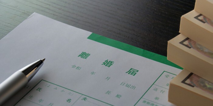 相手の浮気で離婚する場合は慰謝料を請求できる？条件・方法を解説