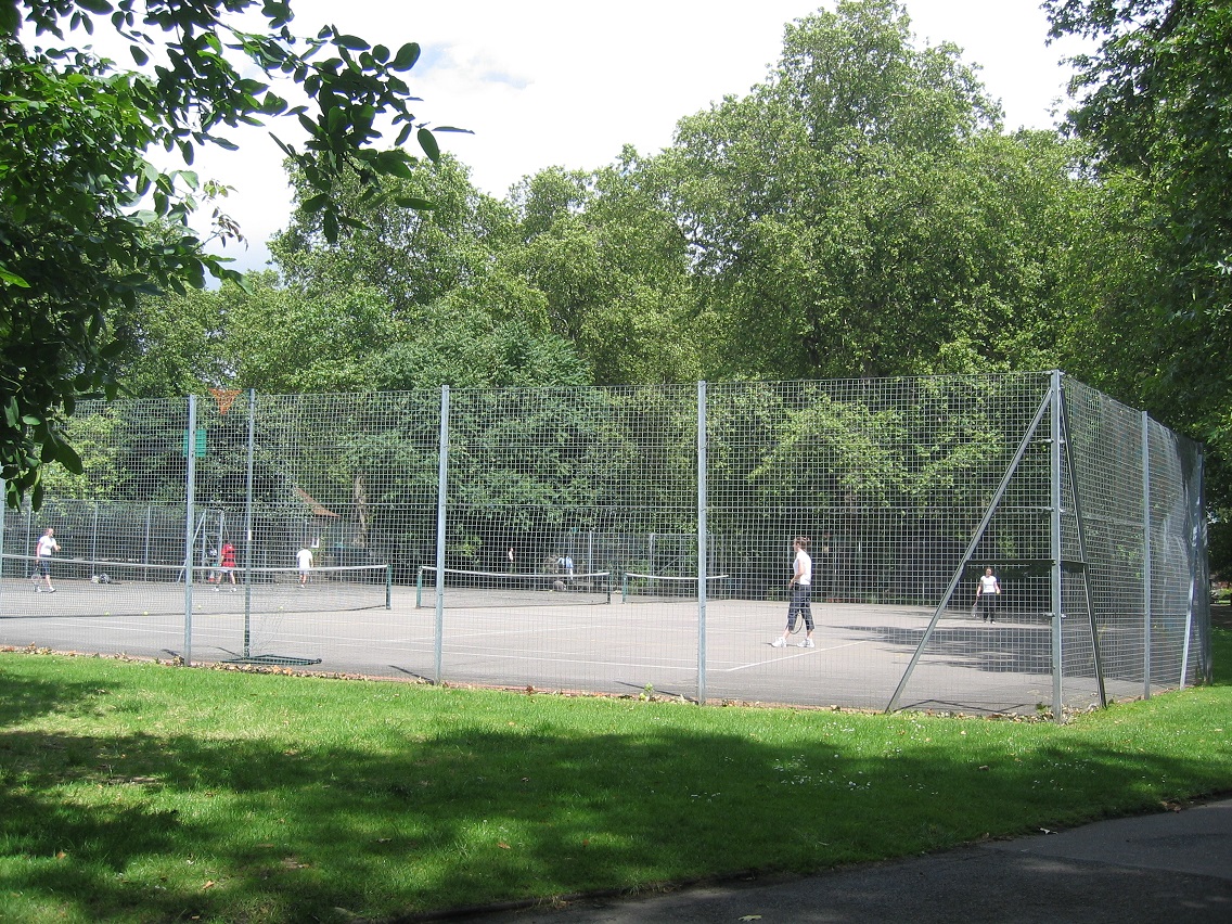 Lincoln's_Inn_Fields_Tennis_Court