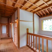 大網白里市萱野の売買物件/二階廊下。二階だって素敵さに隙はありません