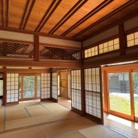 大網白里市萱野の売買物件/玄関を入り東側の和室二間
