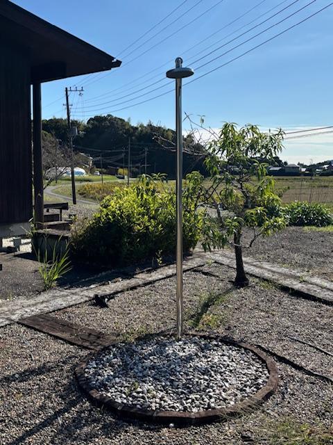 千葉県鴨川市京田の売買物件/庭にシャワースペースも