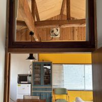 千葉県長生郡一宮町東浪見の売買物件/シャワールーム前の廊下からリビング