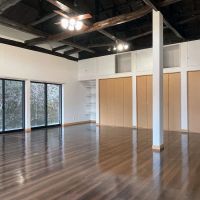 千葉県富津市海良の売買物件/リビング隣の居室、壁一面がたっぷりと使える収納スペースになっています