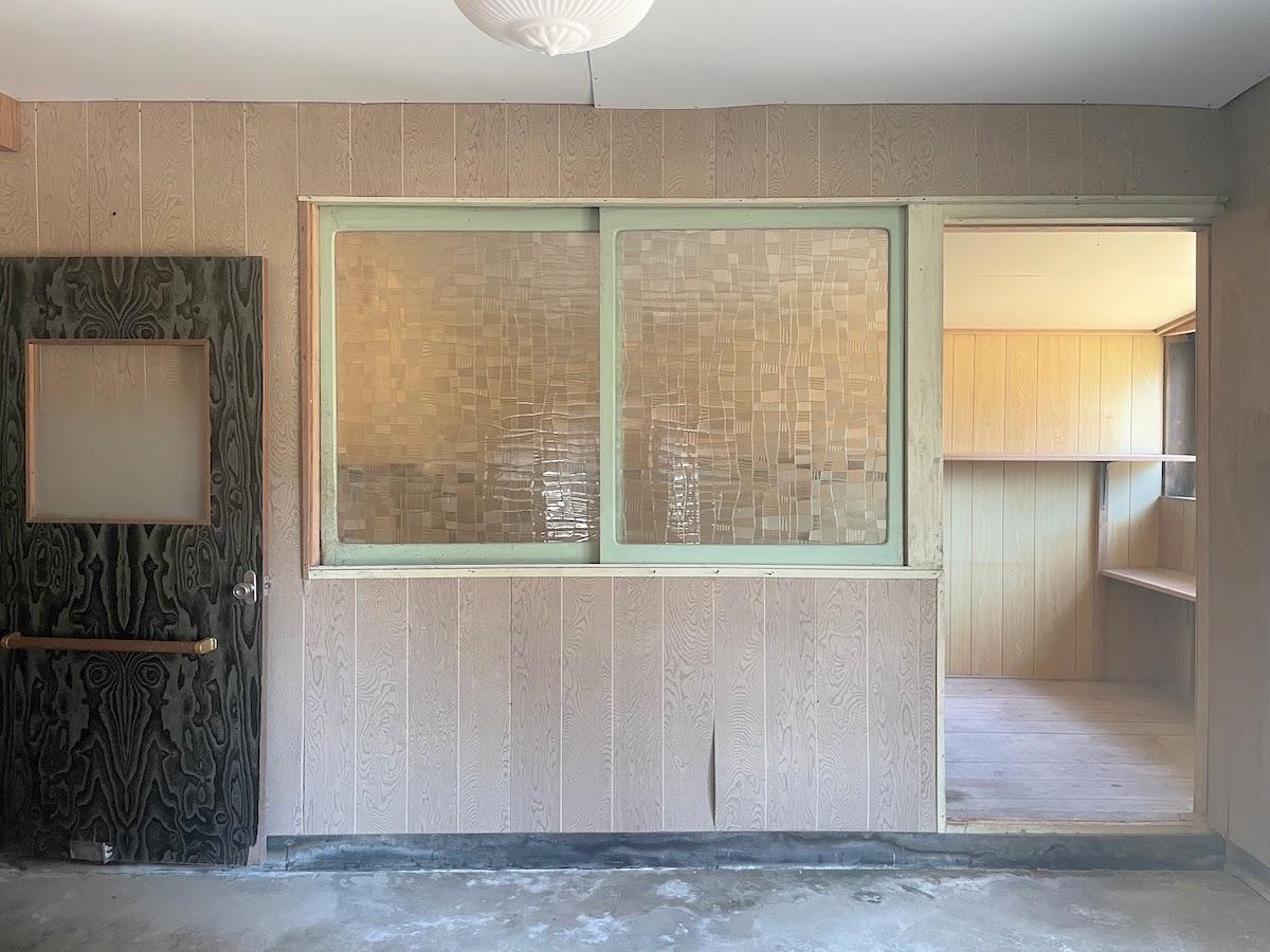 千葉県茂原市三ヶ谷の売買物件/この物件は建具が素敵。雰囲気の良いガラス戸がそのまま残っています