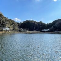 千葉県茂原市三ヶ谷の売買物件/物件へと進む入口集落には大きな堰がありました