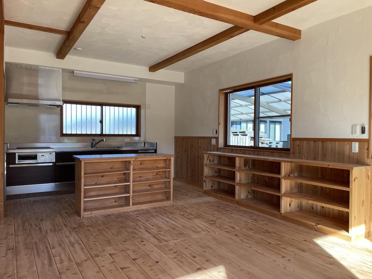 千葉県長生郡一宮町一宮の売買物件/とにかく棚と収納が多い