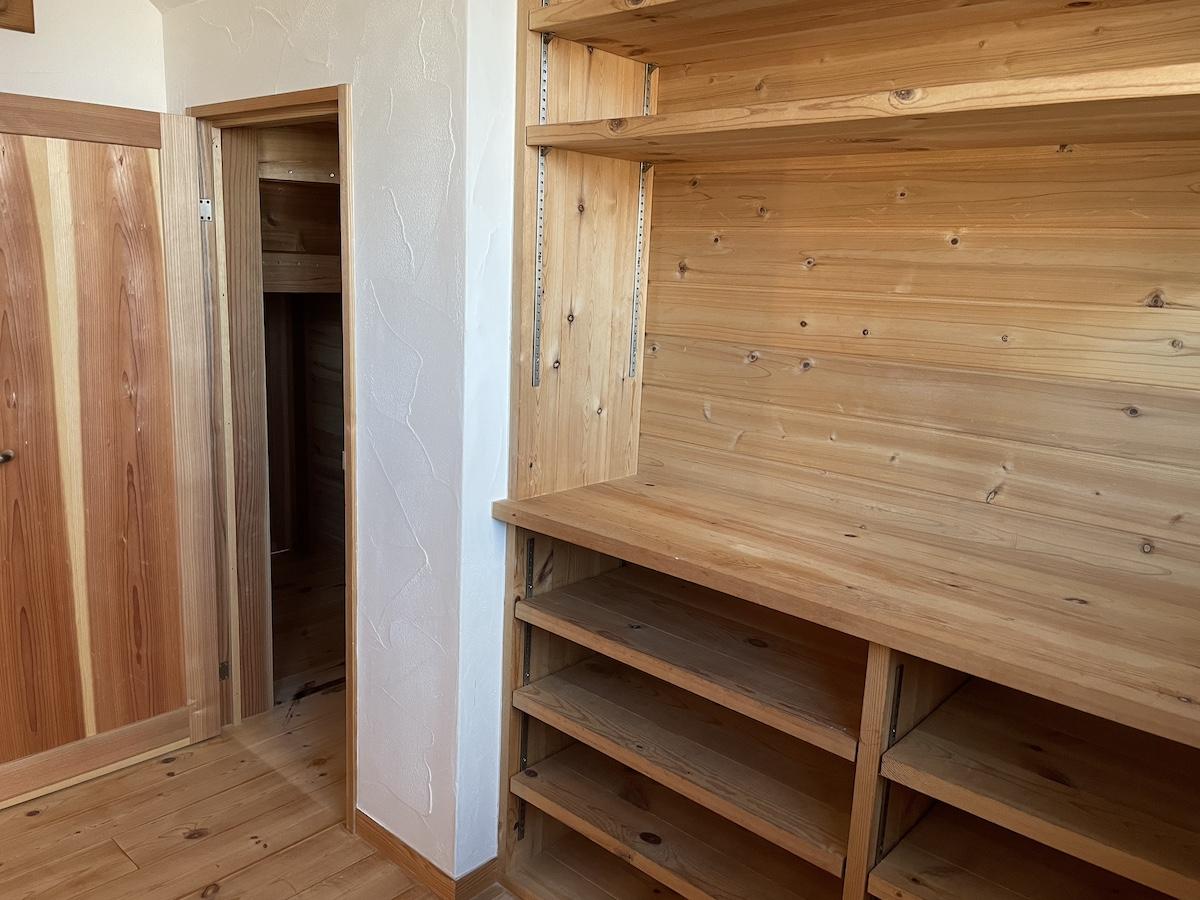 千葉県長生郡一宮町一宮の売買物件/玄関からもう一つの扉の先