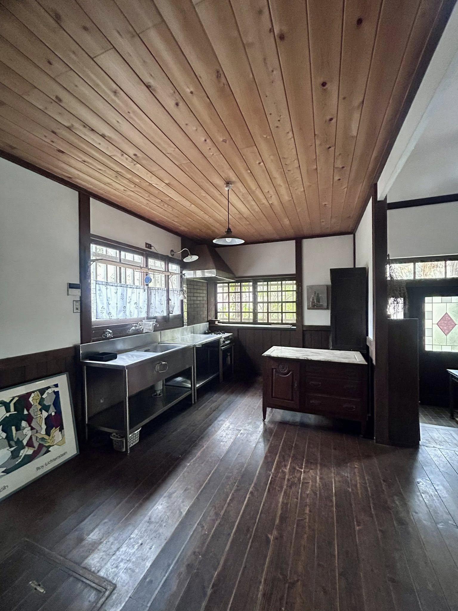 千葉県八街市根古谷の売買物件/シンプルなキッチン