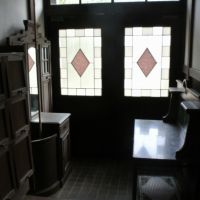 千葉県八街市根古谷の売買物件/玄関を内側から