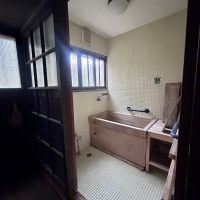 千葉県八街市根古谷の売買物件/樹齢2000年の古代檜の風呂