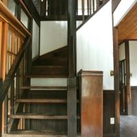 千葉県八街市根古谷の売買物件/思わず上りたくなる階段、さぁ2階へ！