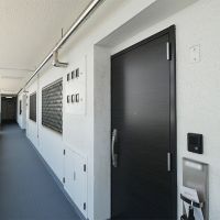 福岡市中央区浄水通の売買物件/玄関ドアも改修済み。