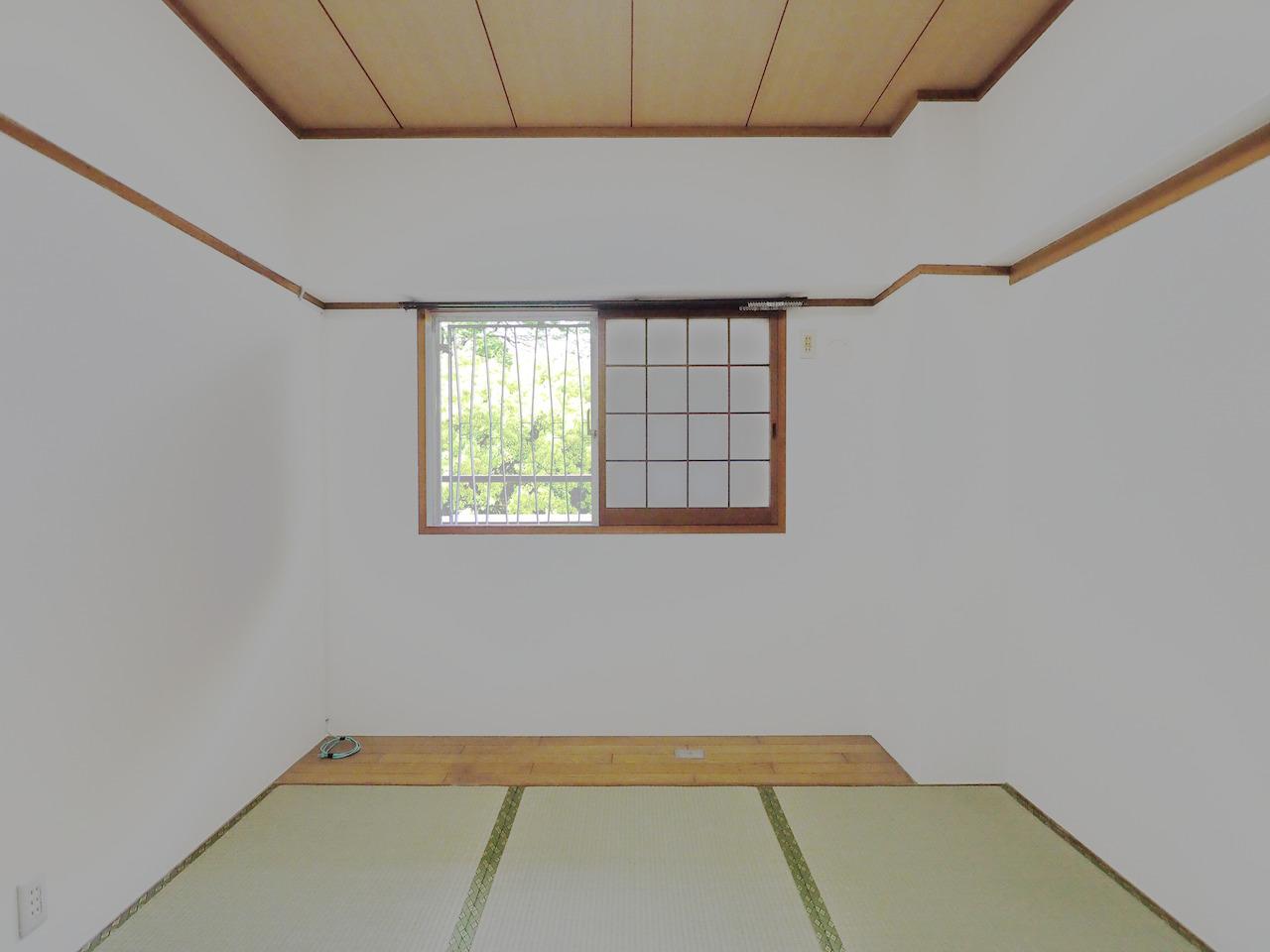 4.5帖の和室。綺麗に緑が見えます