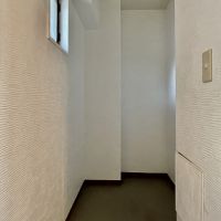 福岡市西区小戸の賃貸物件/玄関横の納戸。