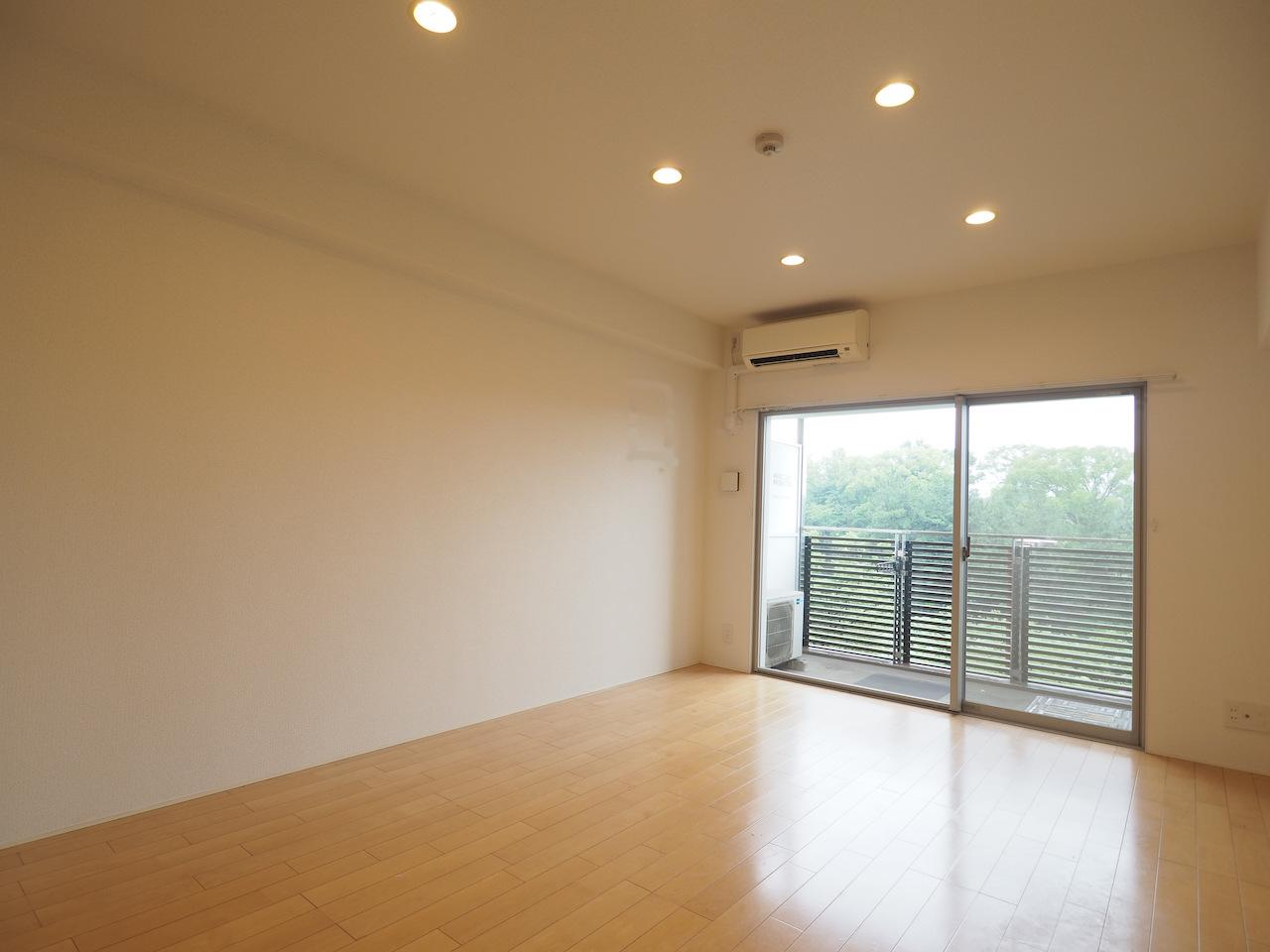 福岡市中央区大手門の賃貸物件/シンプルでちょっと広めのワンルーム。