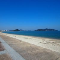 福岡市西区今宿の賃貸物件/白い砂浜、青い海。