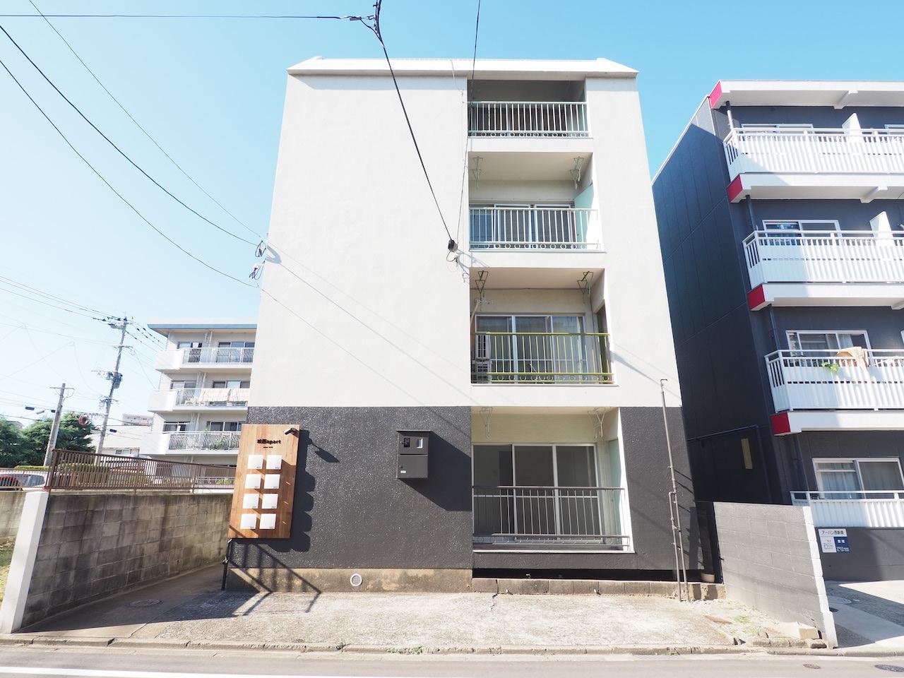 福岡市早良区城西の賃貸物件/至って普通のアパートの外観。看板には屋号を表記できます。