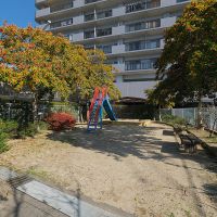 福岡市西区今宿青木の売買物件/敷地内には公園があります。お子様がいると有難いですね。