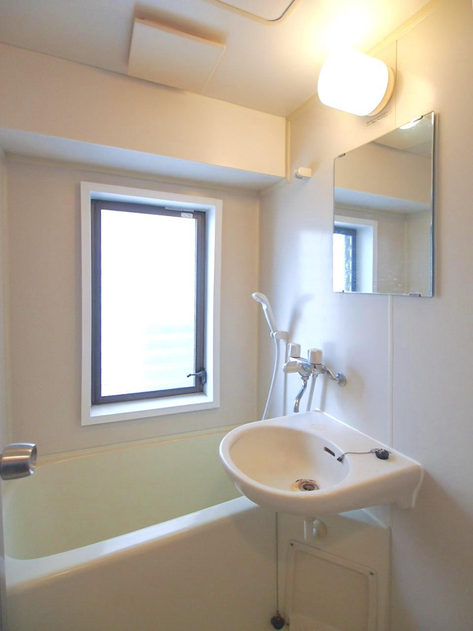 福岡市中央区大濠公園の賃貸物件/お風呂と洗面一体型の2点ユニットバス