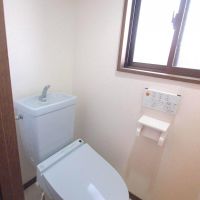 福岡市中央区大濠公園の賃貸物件/小窓のついたトイレ