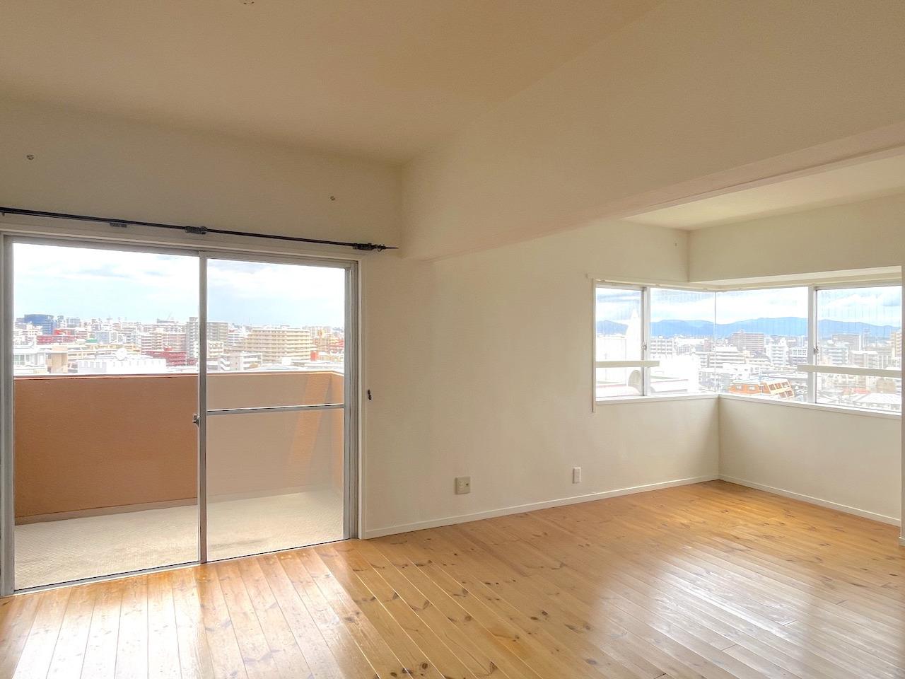 福岡市南区高宮の売買物件/リビングからのこの抜け感。