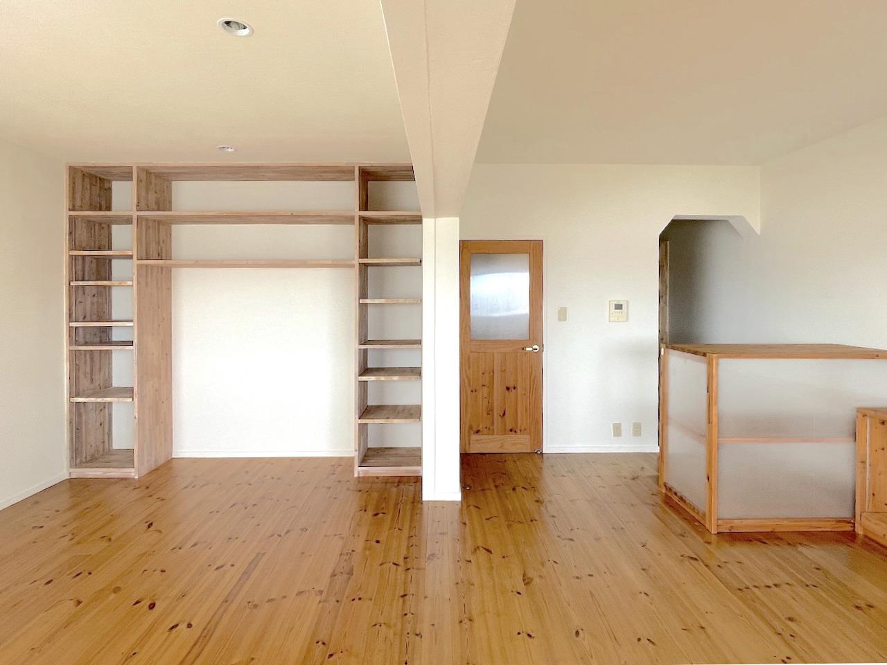 福岡市南区高宮の売買物件/木を堪能できるリノベーション。