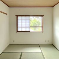 福岡市南区高宮の売買物件/和室の窓からも緑が。