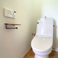 福岡市南区高宮の売買物件/温水洗浄器付き便座。