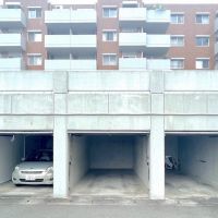 福岡市南区高宮の売買物件/屋根付きの駐車場。天高は2M。