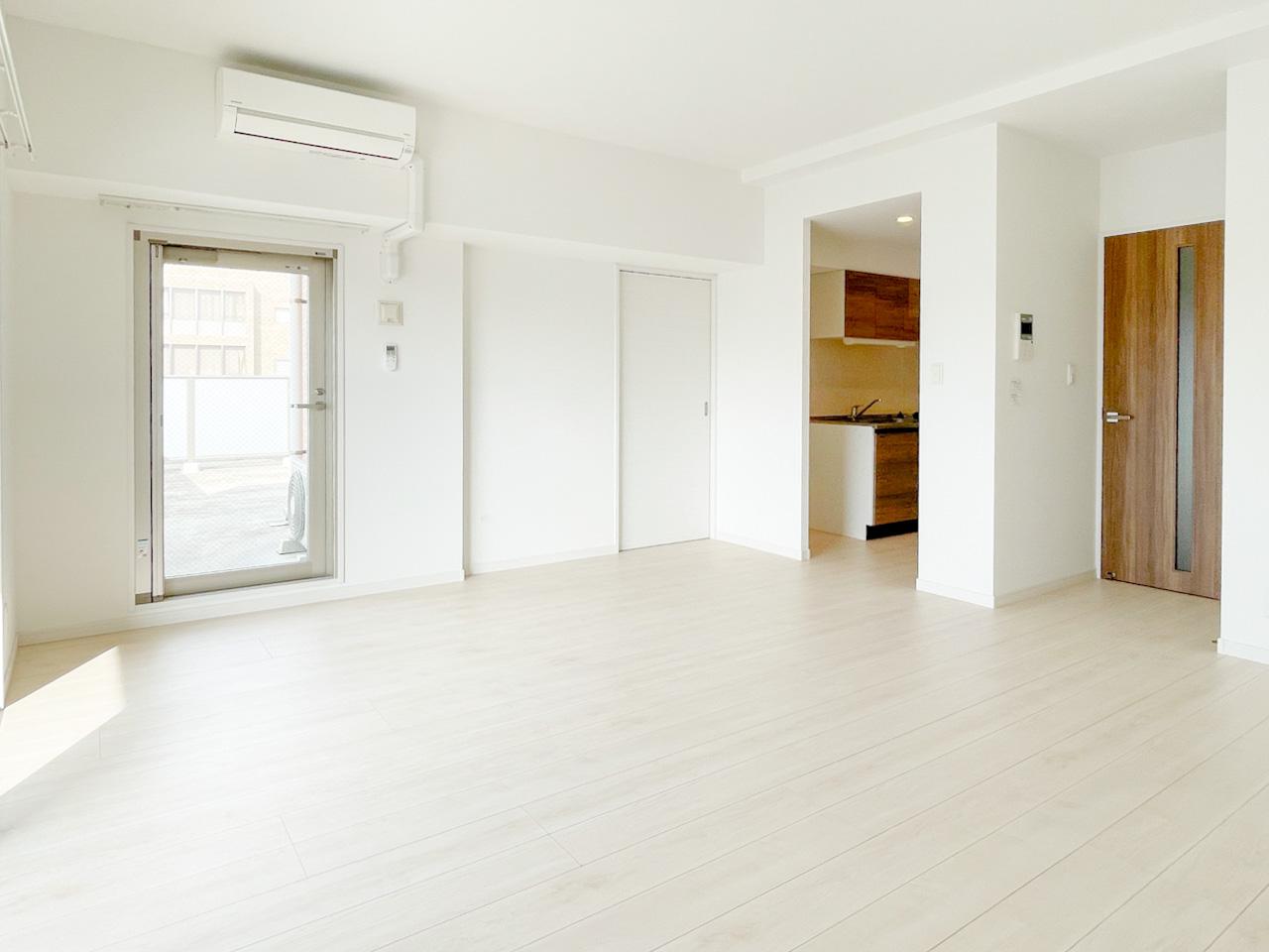 福岡市城南区鳥飼の賃貸物件/リビング。こちらからルーバルへの出入りも可能です！