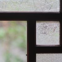 八女市本町の賃貸物件/これは美しい！いまや貴重なすりガラス、しかも複数のパターンで...。魅せてくれます。