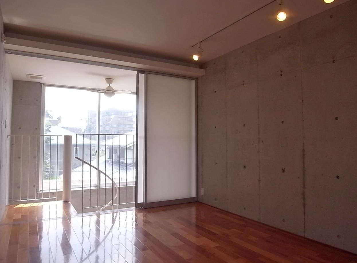 2、3階とこのタイプの洋室が連なります。