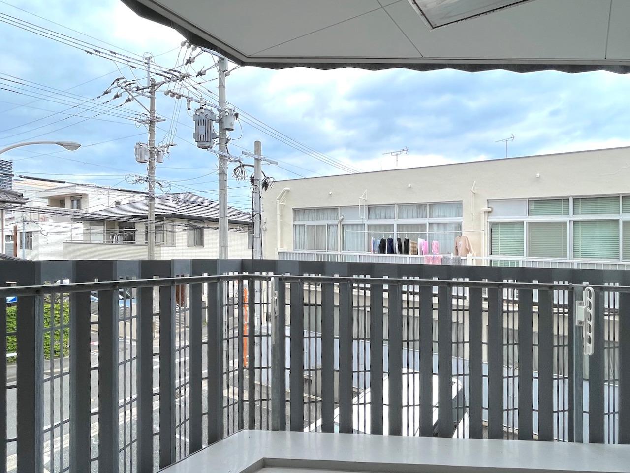 福岡市中央区唐人町の賃貸物件/メタルなバルコニーは珍しい（2階からの景色）