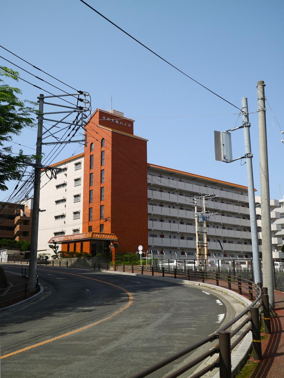 福岡市中央区桜坂の賃貸物件/この坂が正直しんどいかも。でも駅から徒歩3分です。頑張れそう。