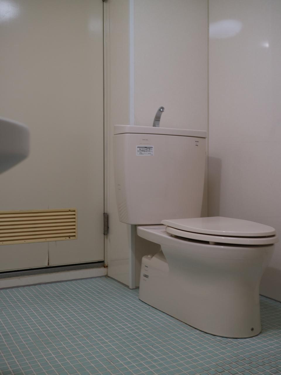 福岡市中央区警固の賃貸物件/型は古いですが、清潔感はあります。