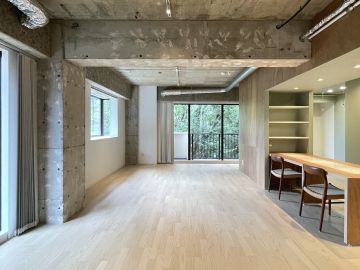 福岡市中央区桜坂の賃貸物件/都会にある秘境のアトリエ