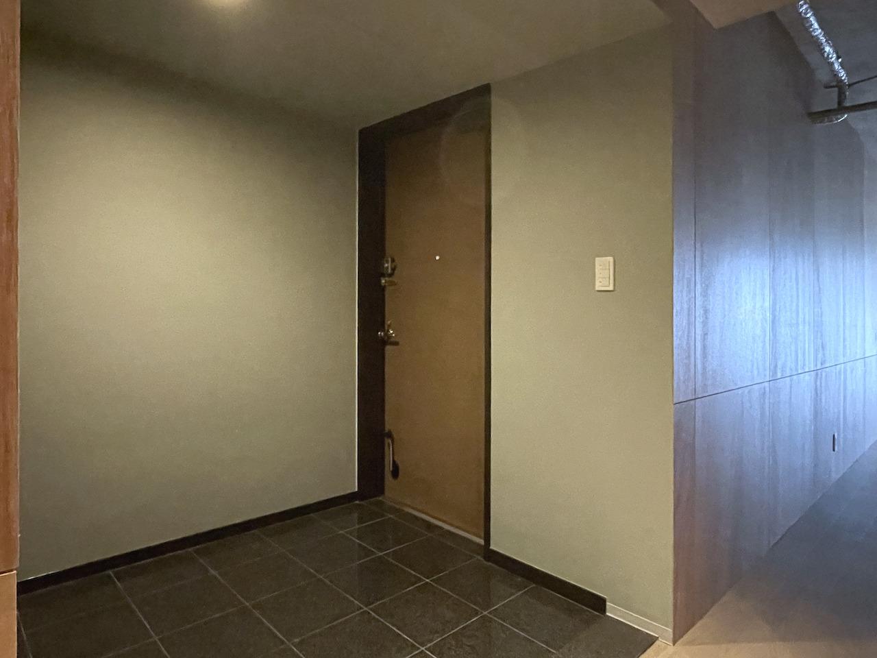 福岡市中央区桜坂の賃貸物件/玄関も広々。