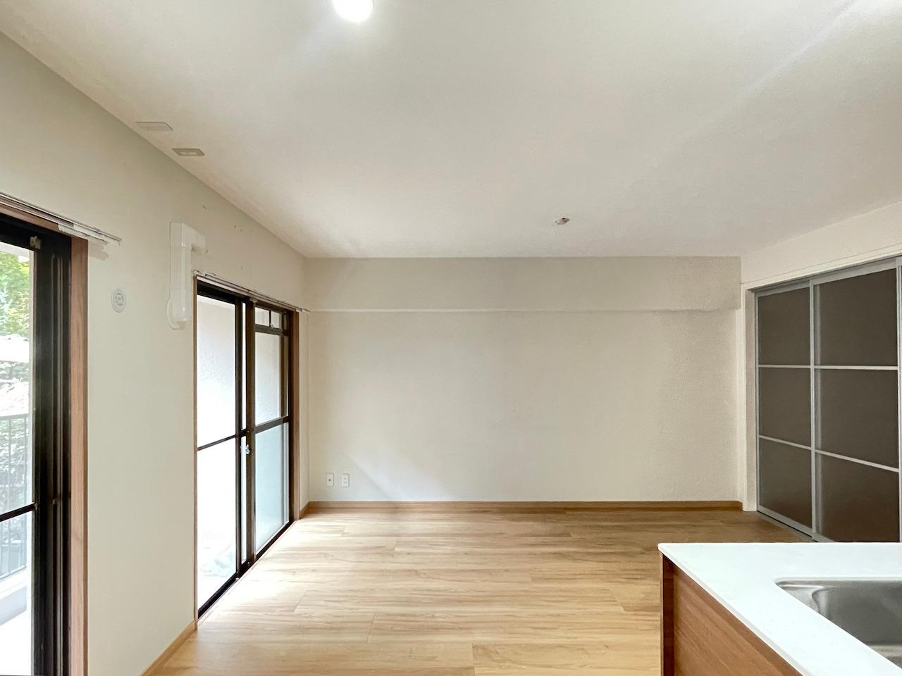 福岡市中央区大名の売買物件/優しい光が差し込むリビング。