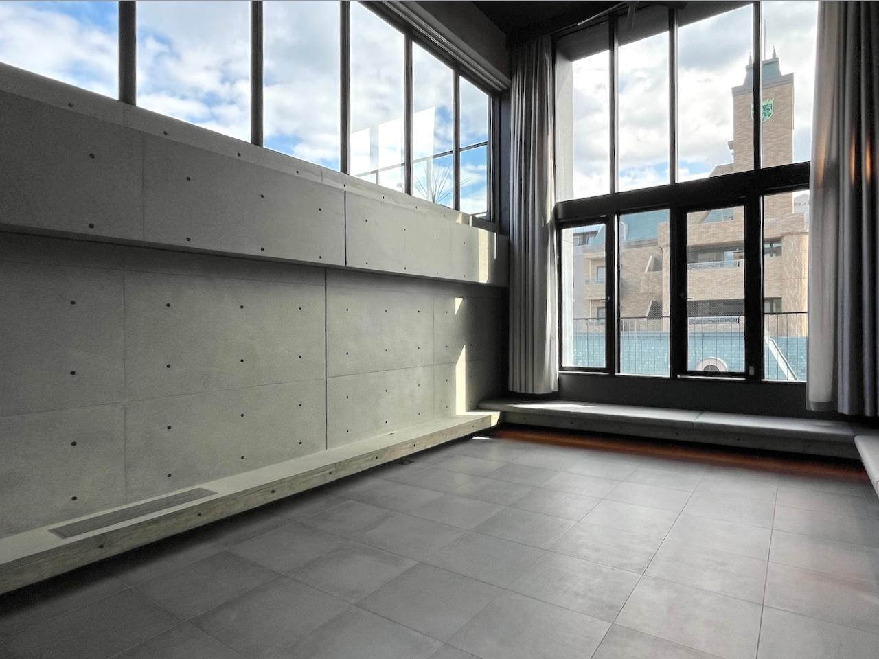 福岡市中央区薬院の賃貸物件/最上階のみはこの明るさに。※900号室のみ