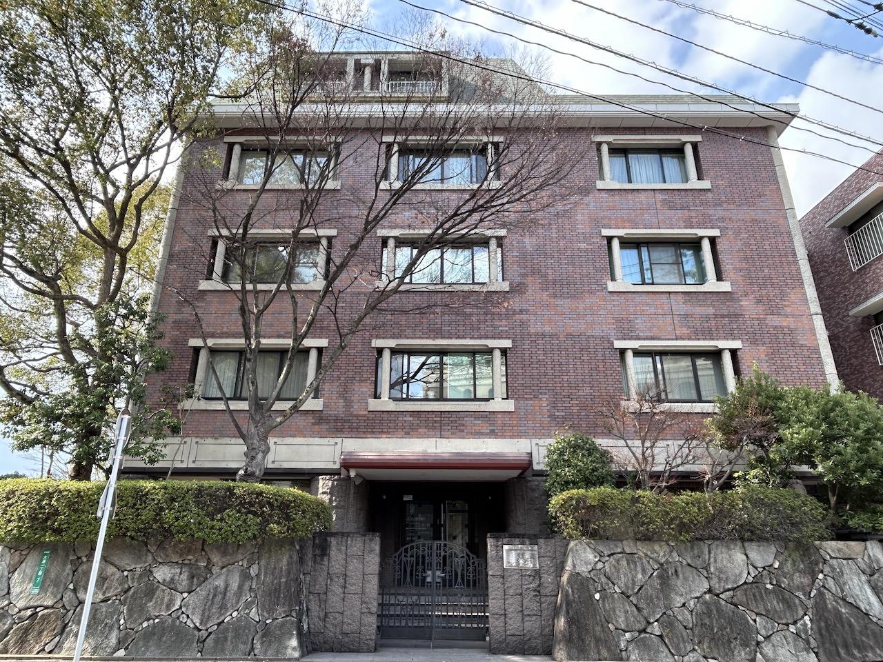 福岡市中央区大濠の賃貸物件/重厚感ある、立派な建物です。