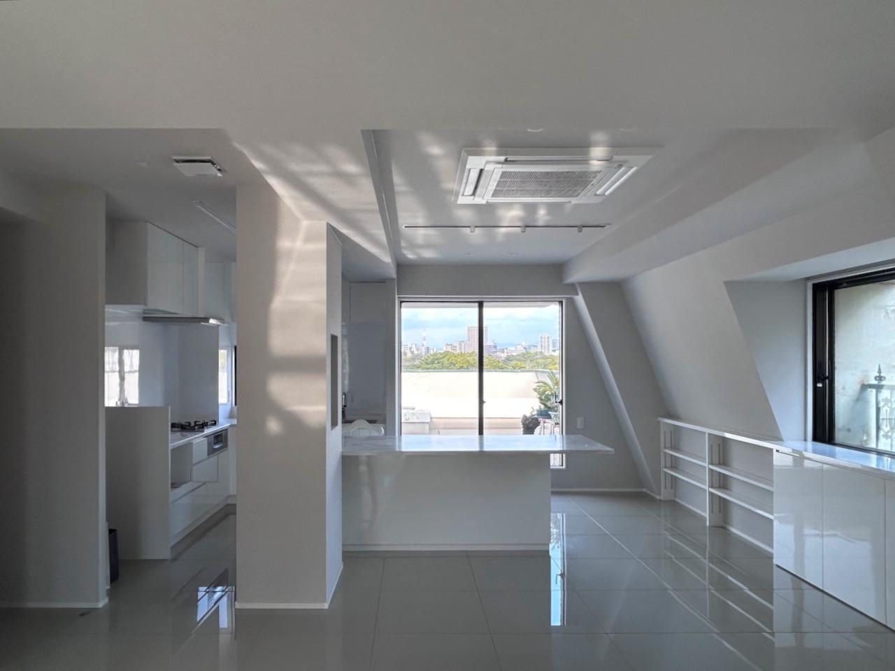 福岡市中央区大濠の賃貸物件/キッチンもホワイトで統一。