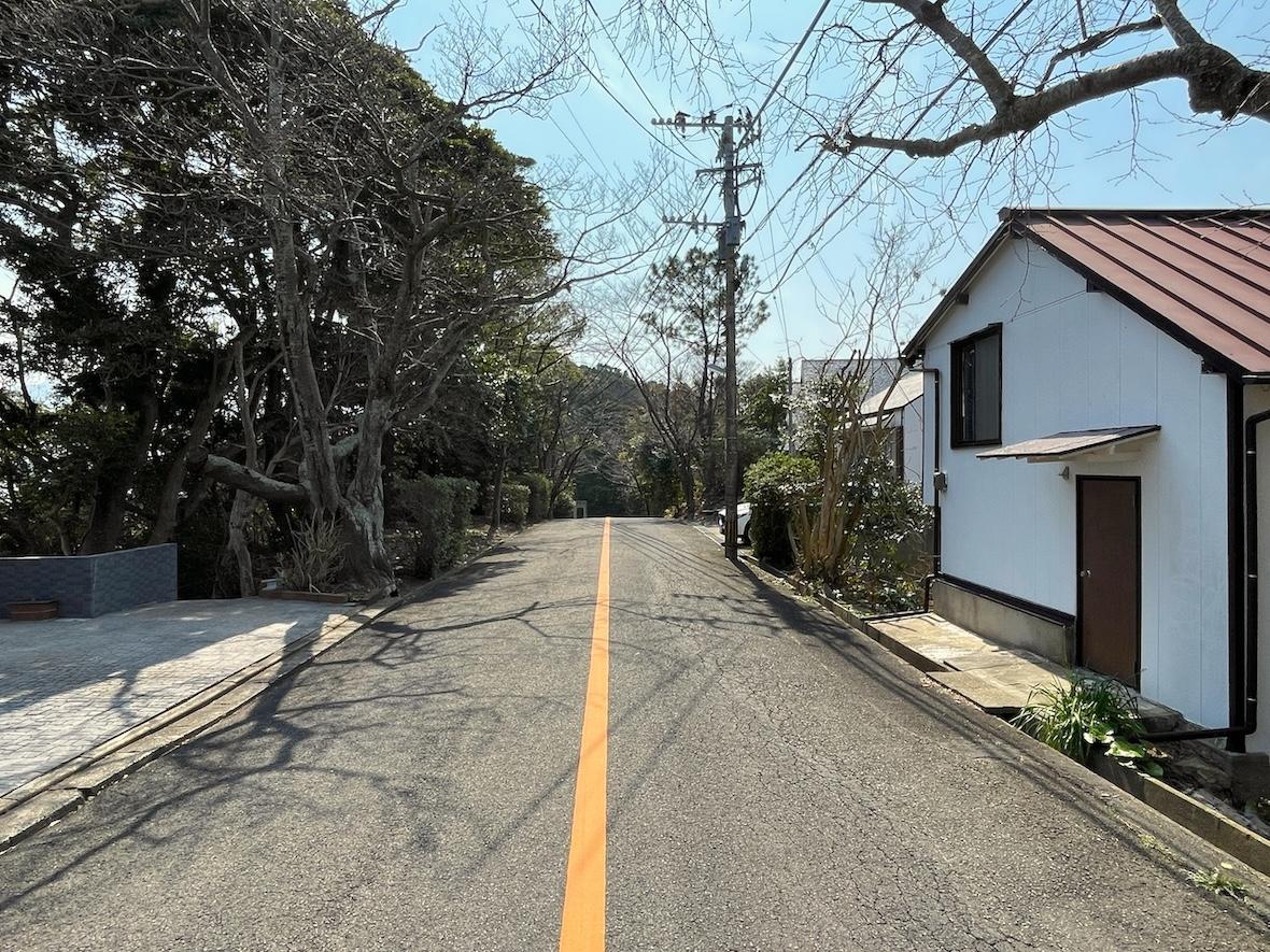 糸島市志摩船越の売買物件/別荘地内なので、とても静かな環境です。
