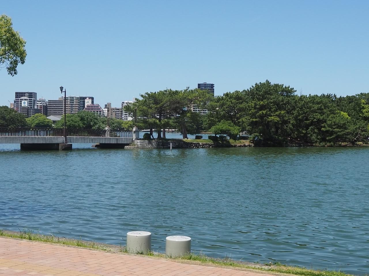 福岡市中央区大濠の賃貸物件/大濠公園から徒歩1分の場所にあります。