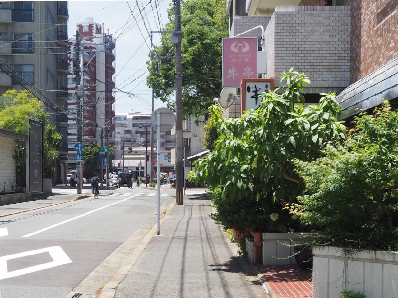 福岡市中央区大濠の賃貸物件/1階には人気な飲食店が立ち並んでいます。