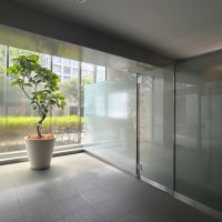 福岡市西区姪浜駅南の賃貸物件/光が差し込む、共用ロビー。