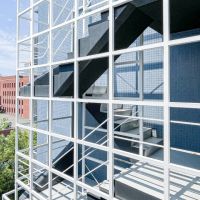 福岡市早良区西新の賃貸物件/絵になる共用階段。