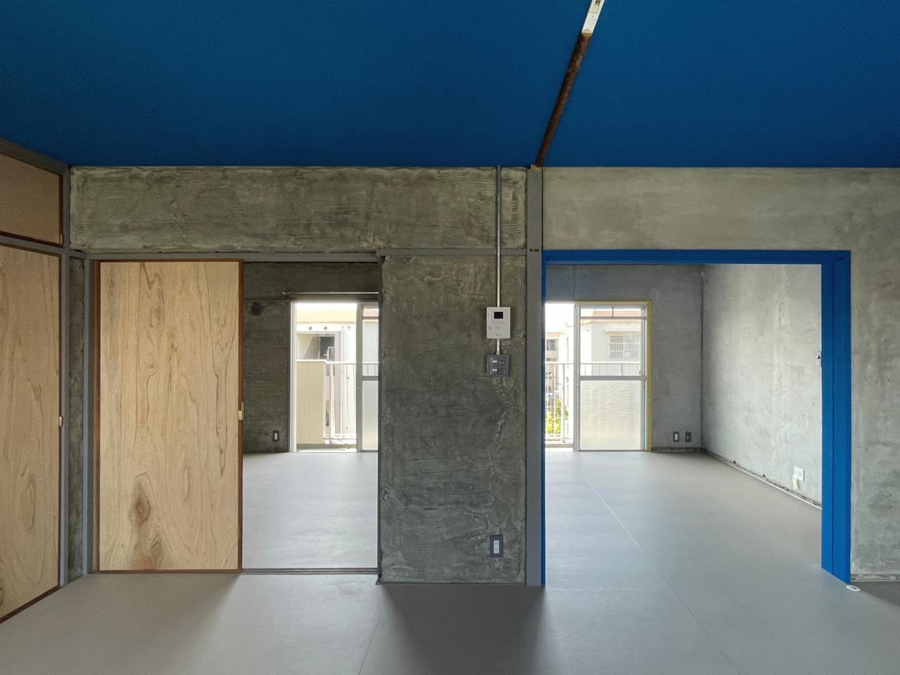 福岡市早良区南庄の賃貸物件/右と左で素材感が違いのも良い。