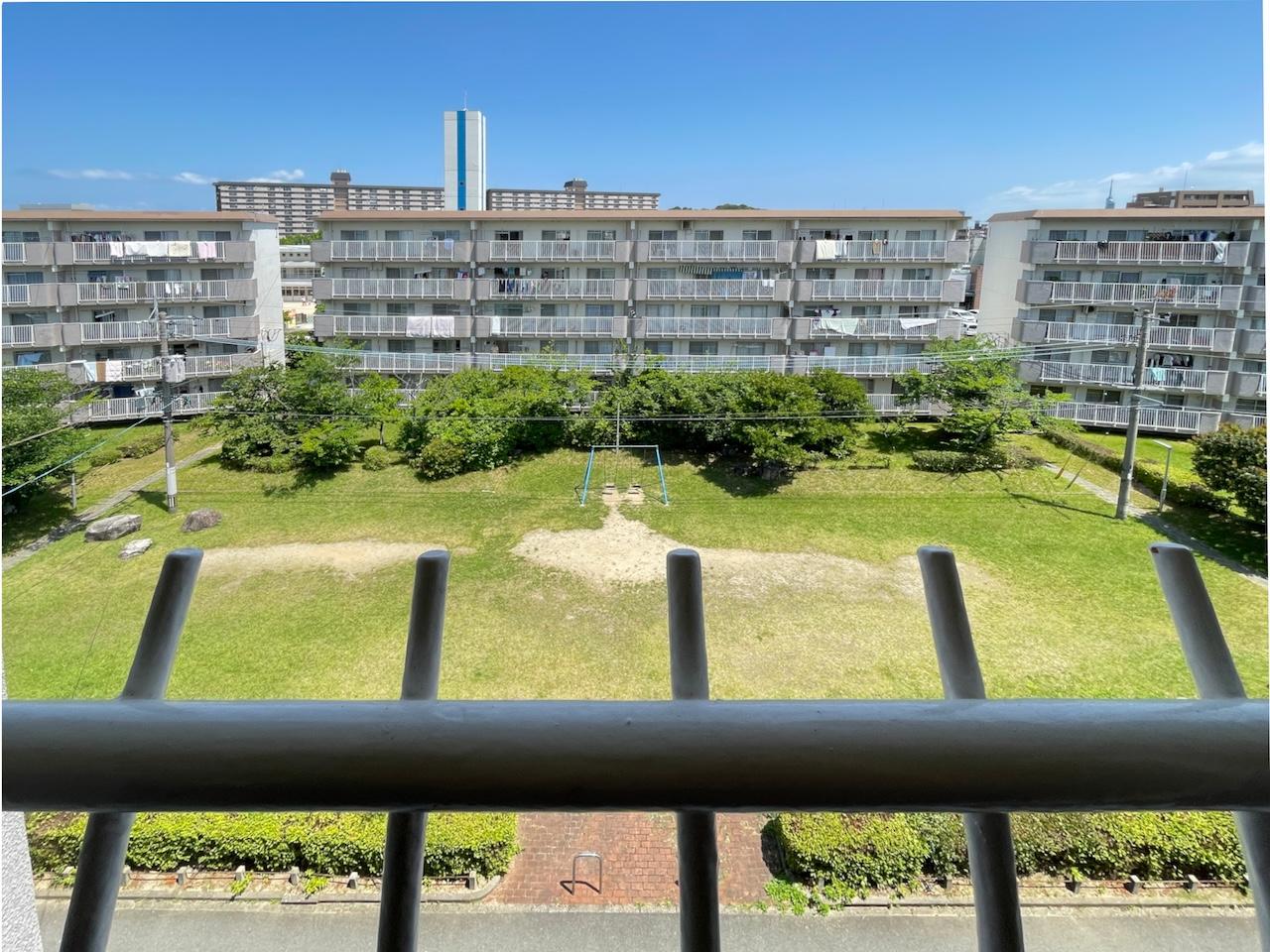 福岡市早良区南庄の賃貸物件/北側にはゆとりある広場