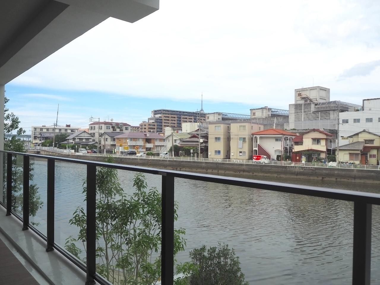 福岡市早良区室見の賃貸物件/【Aタイプ】水辺側にテラスがあります。